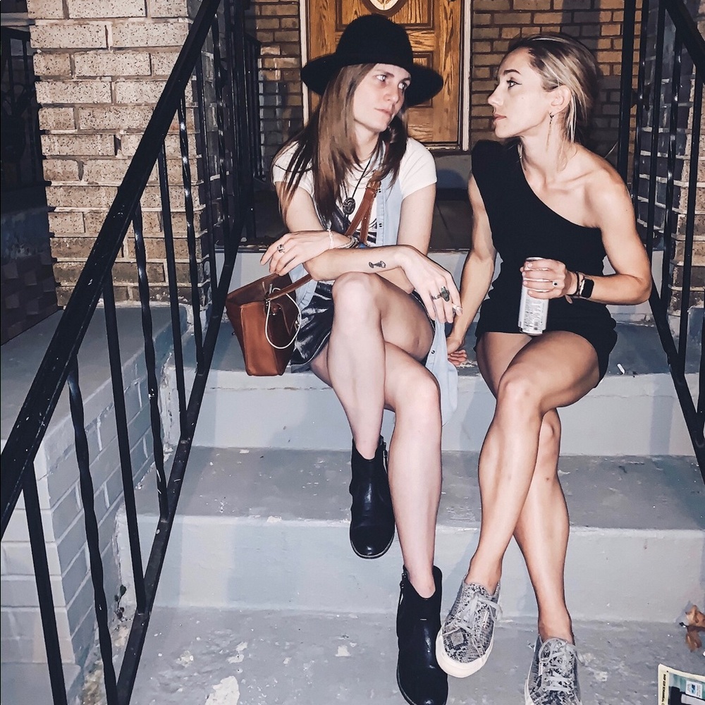 Stay tuned, I will be uploading up to 100 items!!!